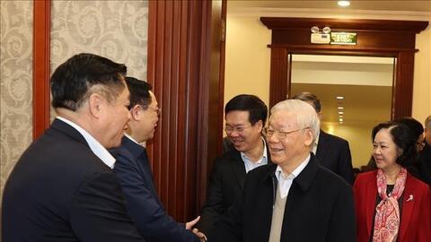 Tổng Bí thư, Chủ tịch nước chủ trì phiên họp đầu tiên của Bộ Chính trị, Ban Bí thư khóa XIII