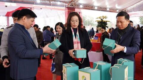 Hà Nội mở thêm gần 300 gian hàng OCOP phục vụ người dân dịp Tết 2026