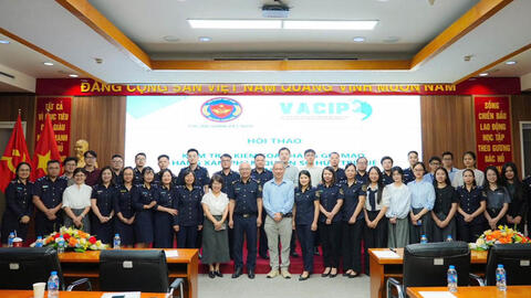 Hải quan và doanh nghiệp cùng hành động chống hàng giả tại cửa khẩu