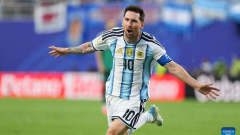 Messi khiến cả thế giới phải nhắc tên mình thêm một lần nữa