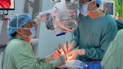 Mỗi ngày gần 100 cơn động kinh, bé trai được phẫu thuật bệnh đã giảm đáng kể