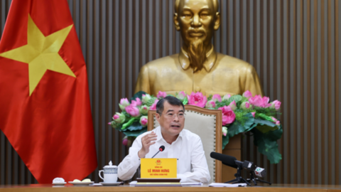 Thủ tướng Chính phủ Lê Minh Hưng: Không để cơ sở y tế thiếu trang thiết bị y tế, người dân thiếu thuốc vì vướng cơ chế
