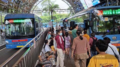 TPHCM yêu cầu xác thực khi đi xe buýt miễn phí từ ngày 1.10