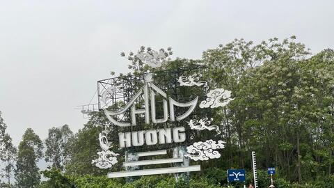 Tạm dừng tổ chức Lễ hội Chùa Hương năm 2022