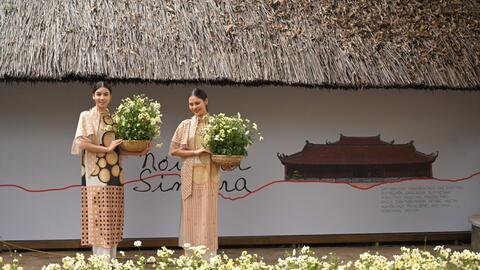 18 nhà thiết kế kể chuyện “Nơi tôi sinh” qua tà áo dài