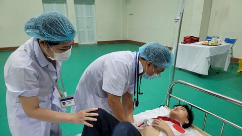 Quận Ba Đình diễn tập xử lý ngộ độc thực phẩm nhiều người mắc