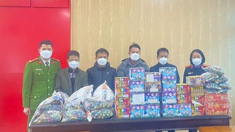 Thanh Chương (Nghệ An): Bắt 4 đối tượng buôn bán hàng cấm