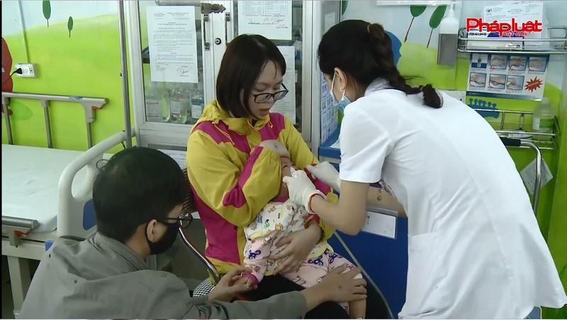 Bác sĩ nhi “mách” cách phòng bệnh hô hấp cho trẻ khi thời tiết lạnh