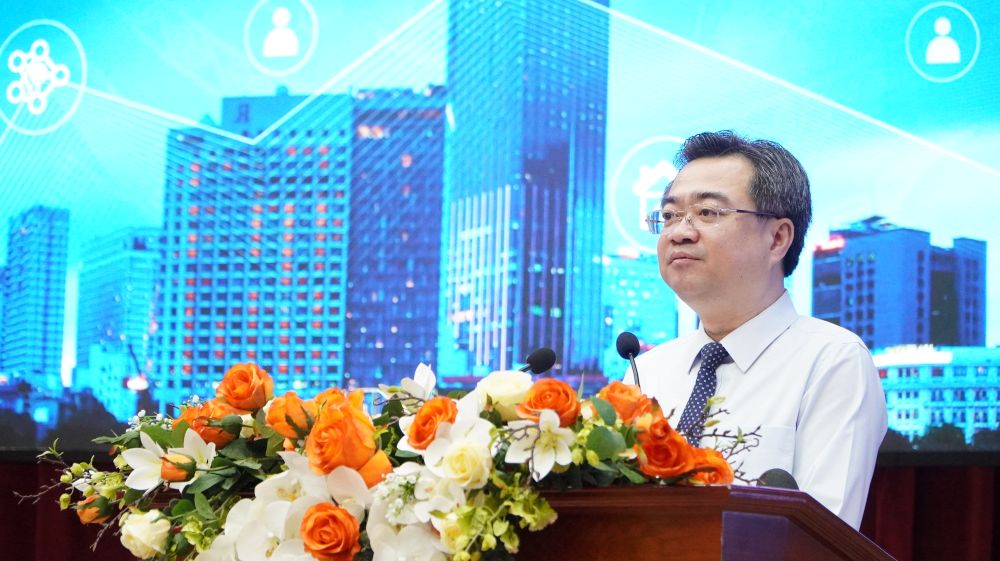 Phó Bí thư Thường trực Thành ủy TPHCM Nguyễn Thanh Nghị phát biểu khai mạc hội thảo. Ảnh: Minh Tâm