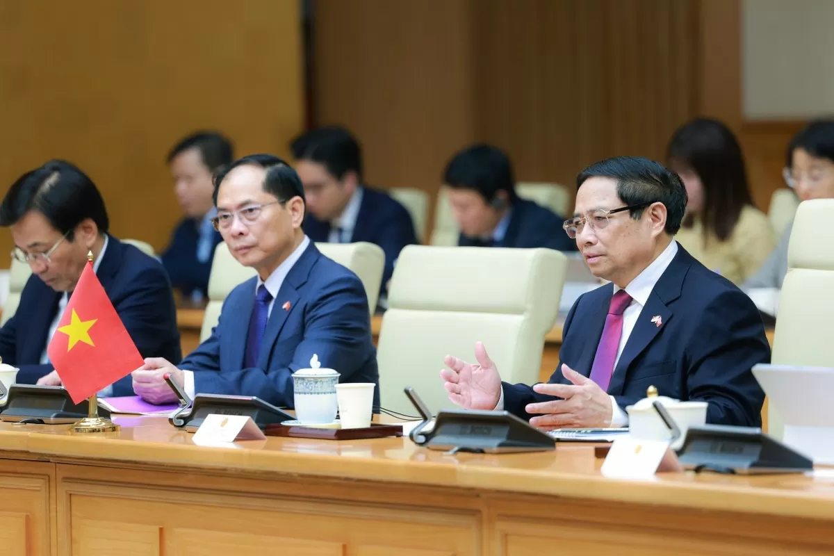 Ảnh: Thủ tướng Phạm Minh Chính hội đàm với Thủ tướng Singapore Ảnh: Thủ tướng Phạm Minh Chính hội đàm với Thủ tướng Singapore