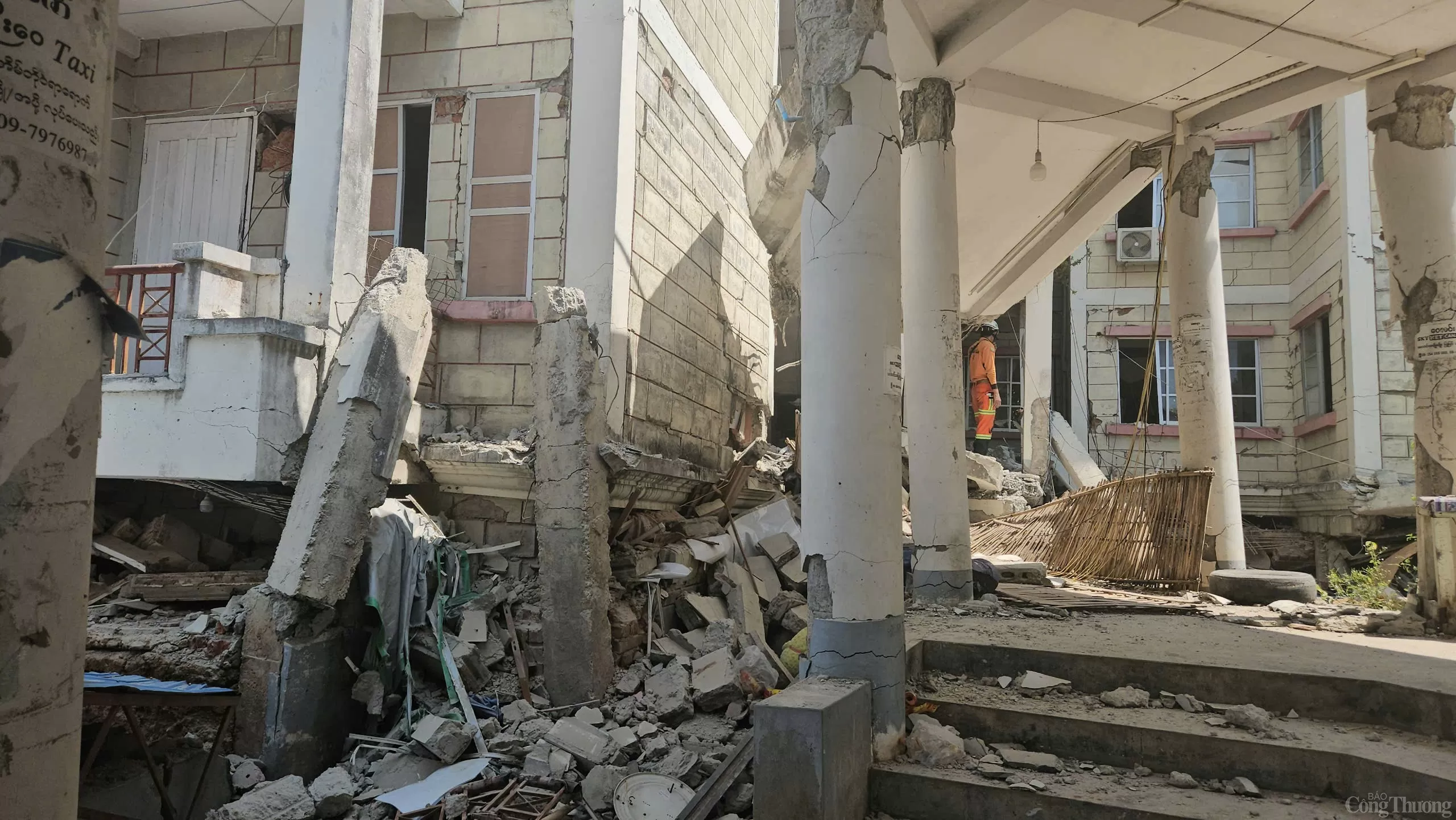 Hình ảnh đầu tiên về Đoàn cứu trợ Việt Nam tại Myanmar Hình ảnh đầu tiên về đoàn cứu trợ Việt Nam tại Myanmar