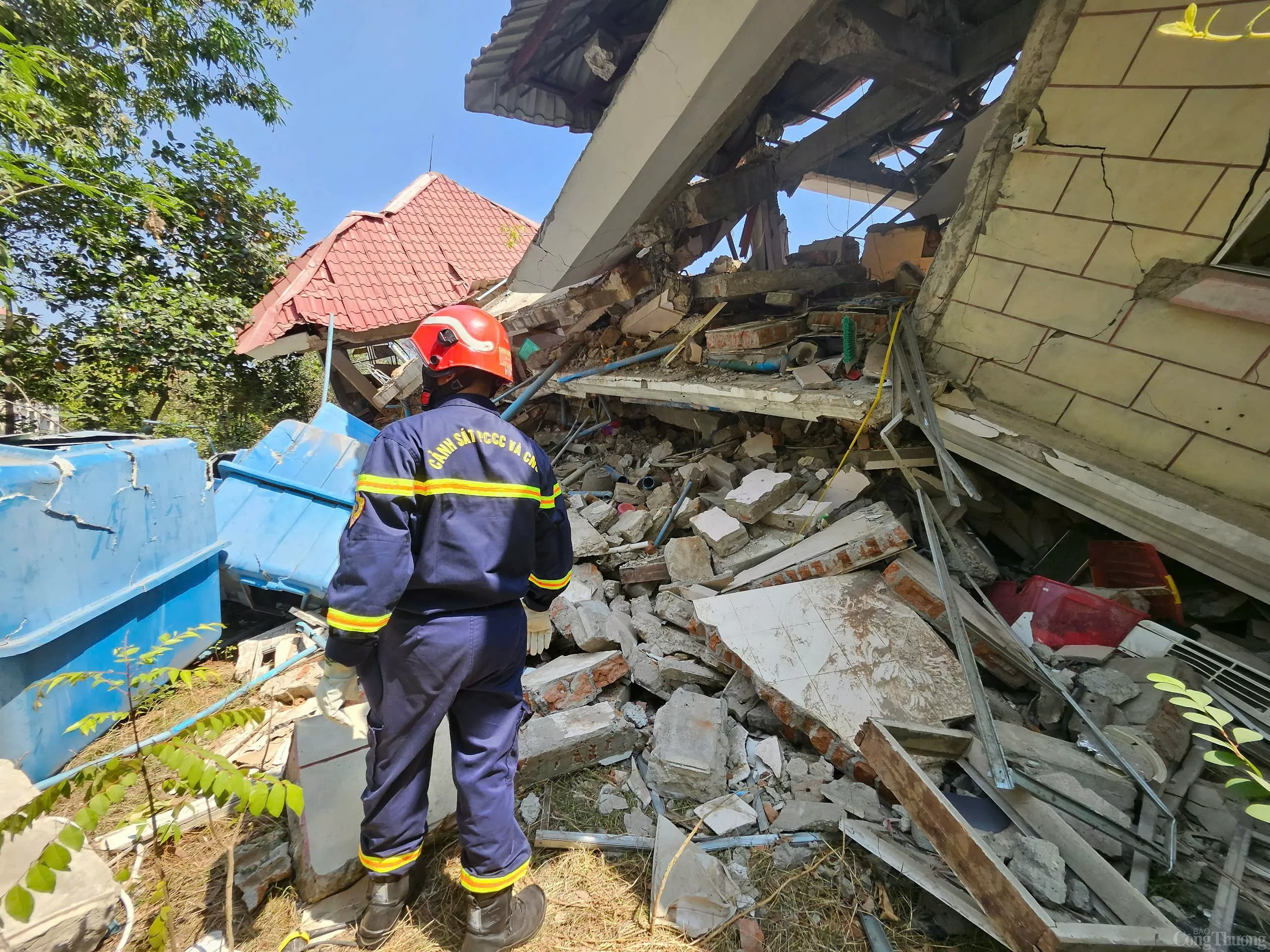 Hình ảnh đầu tiên về Đoàn cứu trợ Việt Nam tại Myanmar Hình ảnh đầu tiên về đoàn cứu trợ Việt Nam tại Myanmar