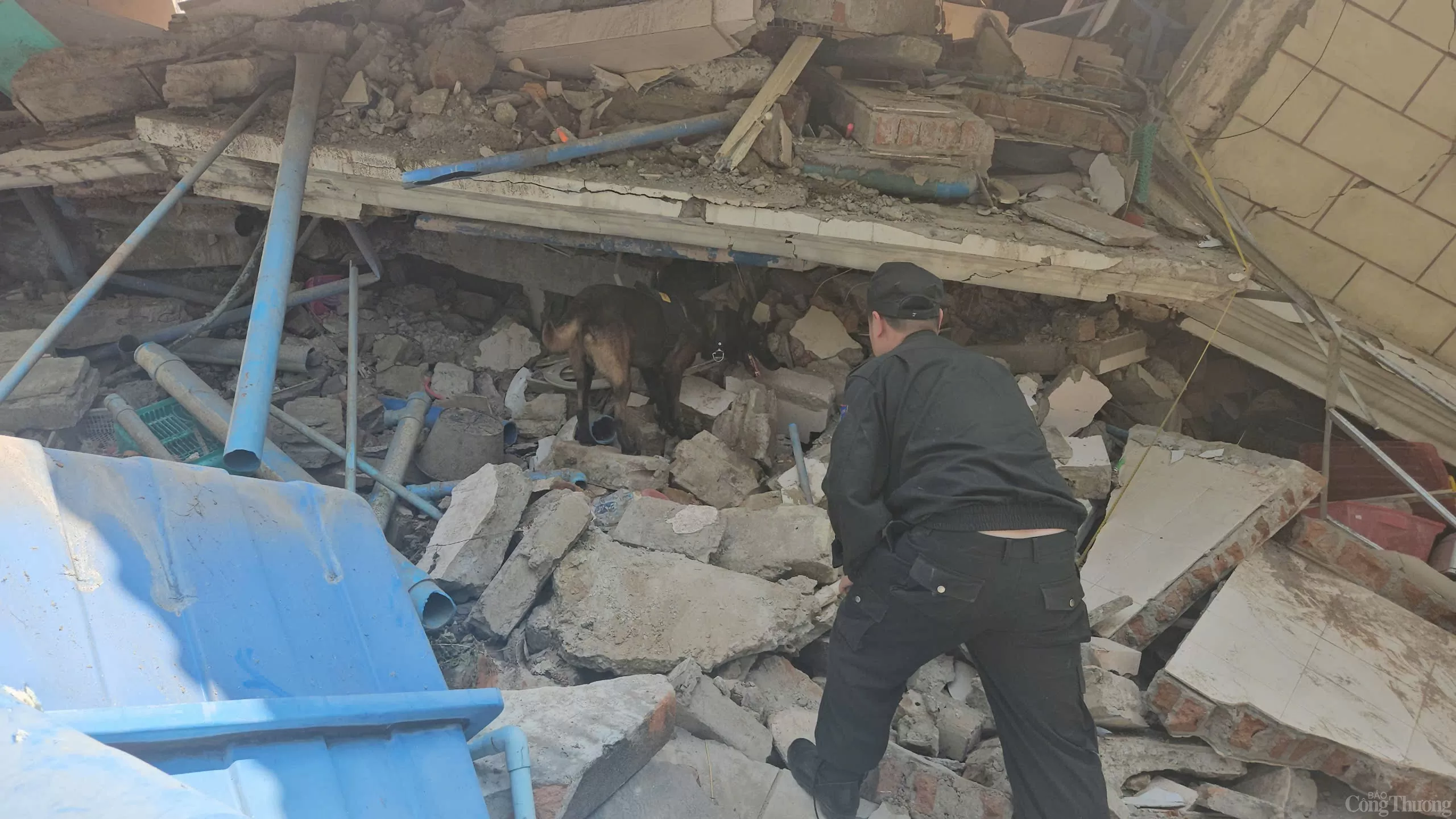 Hình ảnh đầu tiên về Đoàn cứu trợ Việt Nam tại Myanmar Hình ảnh đầu tiên về đoàn cứu trợ Việt Nam tại Myanmar