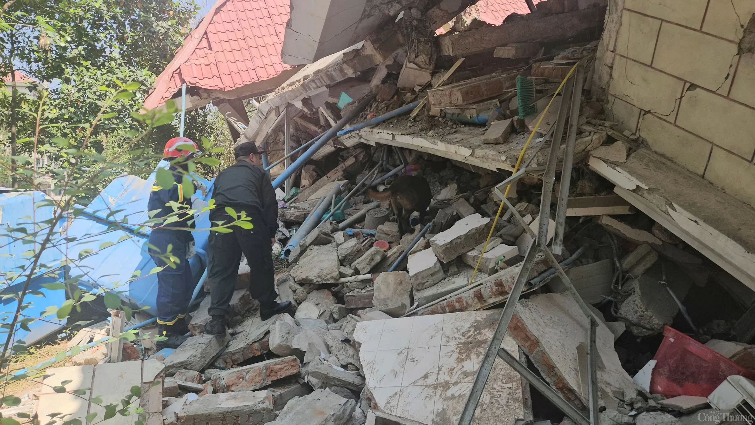 Hình ảnh đầu tiên về Đoàn cứu trợ Việt Nam tại Myanmar Hình ảnh đầu tiên về đoàn cứu trợ Việt Nam tại Myanmar