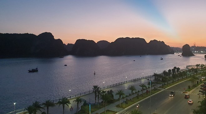 2 phường bên bờ vịnh Hạ Long được mang tên Hạ Long