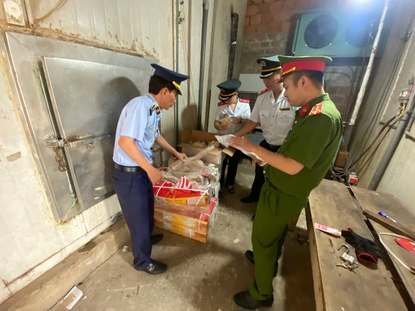 Cơ quan chức năng siết chặt kiểm tra hóa đơn và nguồn gốc hàng hóa.