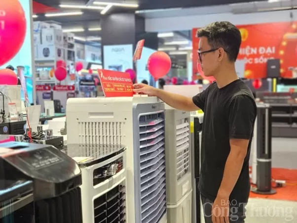 Thiết bị làm mát 'nóng rực' theo thời tiết Hà Nội