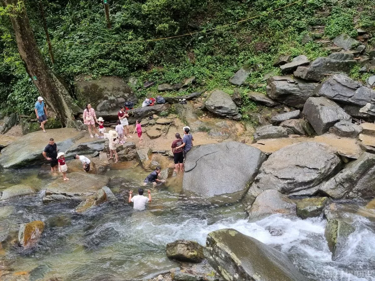 Thác Khe Kèm (Nghệ An): Du lịch xanh mở hướng sinh kế