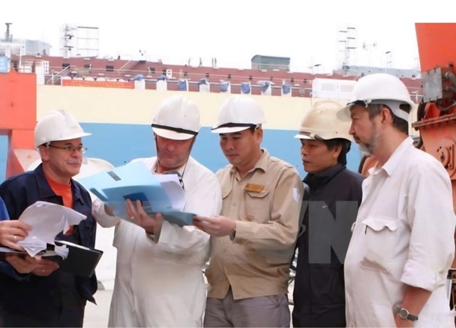 Giấy tờ chứng minh lao động nước ngoài là nhà quản lý, chuyên gia