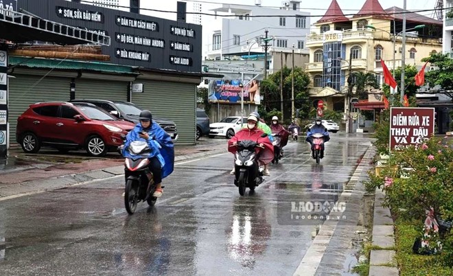 Nhiều trường ở Hải Phòng cho học sinh nghỉ học trong ngày dự báo  bão số 9 đổ bộ