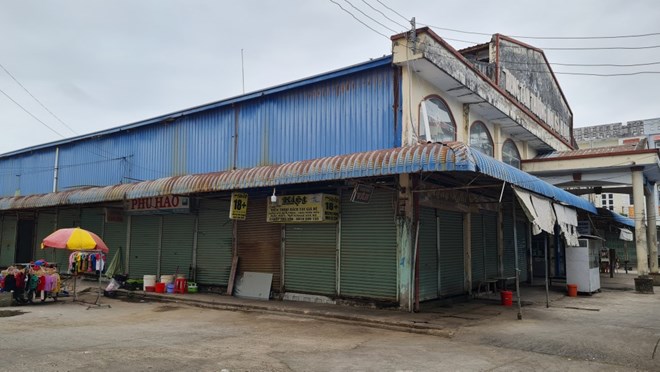 Trung tâm thương mại bị bỏ hoang tại Gành Hào, Cà Mau