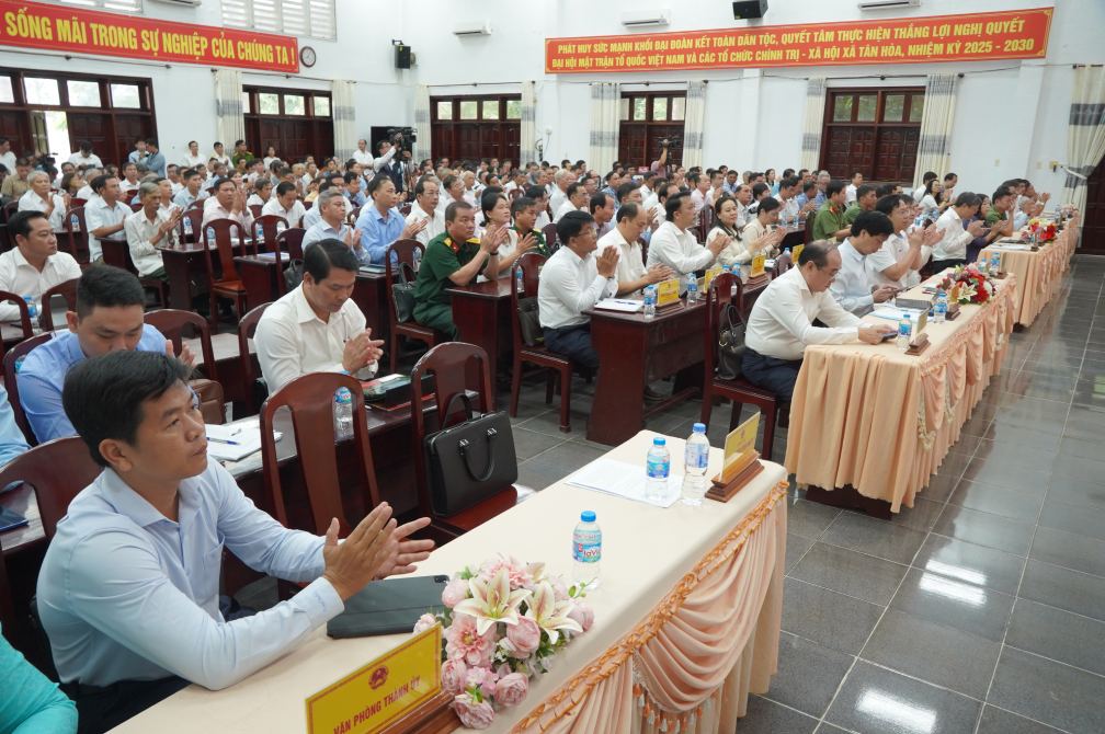 Quang cảnh hội nghị. Ảnh: Tạ Quang