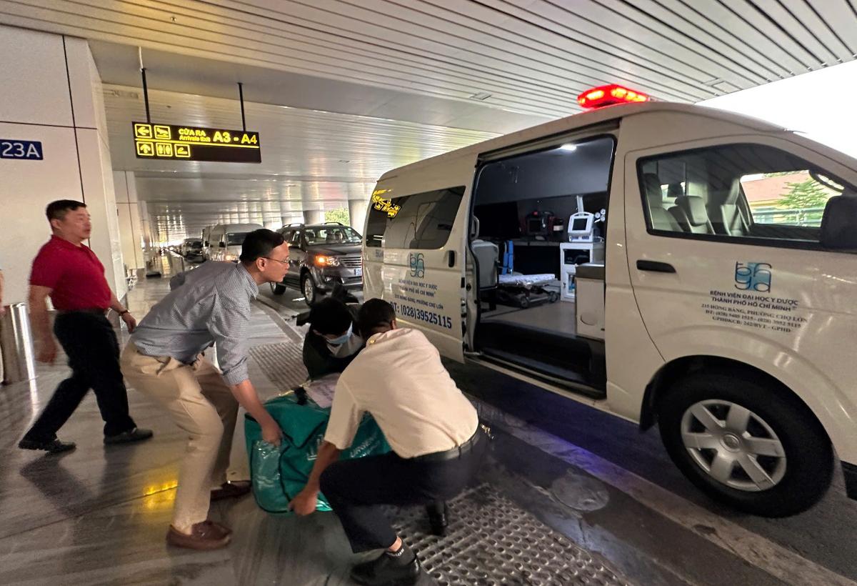 Trái tim được bảo quản nghiêm ngặt và vận chuyển hơn 1.600 km về TPHCM để kịp thời đưa vào phòng mổ trong điều kiện tối ưu. Ảnh: Bệnh viện cung cấp