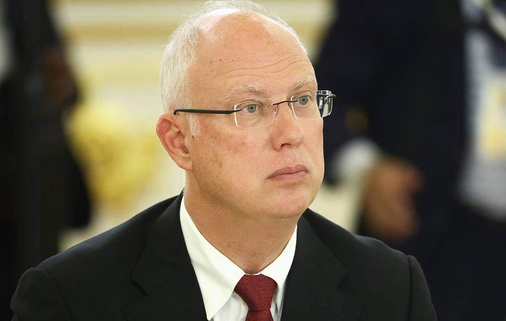 Việc Mỹ gia hạn nới lỏng trừng phạt đối với dầu của Nga sẽ ảnh hưởng đến hơn 100 triệu thùng dầu thô. Ảnh: TASS