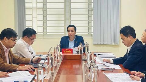 Chủ tịch UBND tỉnh Lê Hải Hòa chỉ đạo giải quyết ngay việc ưu đãi thuế cho gia đình thân nhân liệt sĩ xin chuyển đổi đất đai