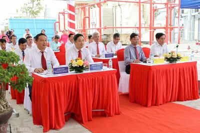 <a href="/doanh-nghiep" title="Doanh nghiệp" rel="dofollow">Doanh nghiệp</a>