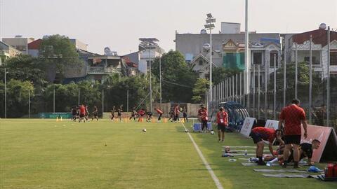 Các tuyển bóng đá nam tham dự SEA Games 31 có mặt tại Nam Định, chuẩn bị tích cực cho giải đấu