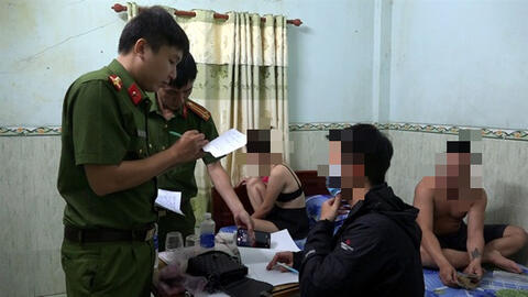 Triệt phá nhiều đường dây môi giới, chứa mại dâm hoạt động tại nhà nghỉ