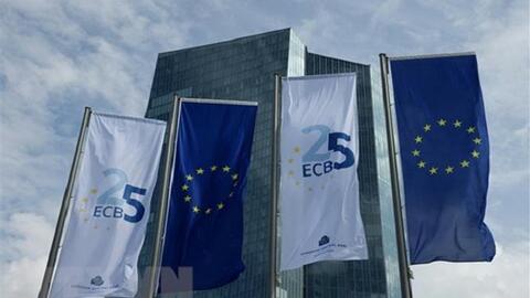 ECB chấm dứt chuỗi tăng lãi suất liên tiếp từ tháng 7 năm ngoái