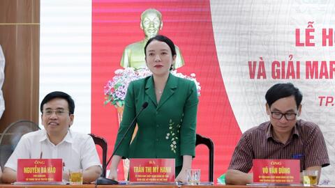 Công bố giải chạy marathon "Hành trình về Làng Sen 2024"