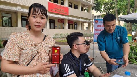 Đẩy mạnh sử dụng tài khoản VNeID trong thực hiện thủ tục hành chính