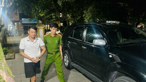Bắt đối tượng lừa đảo gần 1 tỷ đồng rồi trốn khỏi địa phương
