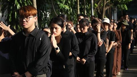 Dòng người như vô tận tiễn biệt Tổng Bí thư sáng 26/7