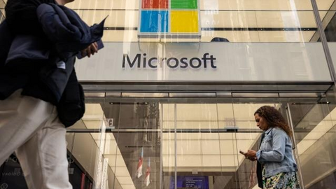 Microsoft chi 60 tỷ USD mua cổ phiếu quỹ, tăng cổ tức lên 10%