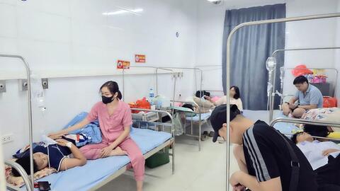 Hà Nội quán triệt học sinh không nhận đồ ăn, uống từ người lạ