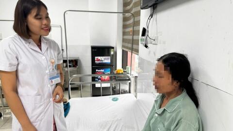 Phẫu thuật bệnh nhân 9 năm đeo hậu môn nhân tạo
