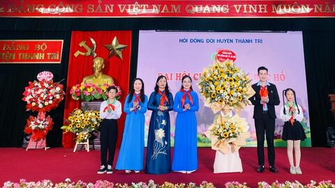 135 em nhỏ được tặng danh hiệu Cháu ngoan Bác Hồ
