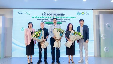 184 nhà phân phối Amway hoàn tất khoá đào tạo Tư vấn viên Quản lý cân nặng BodyKey 2024