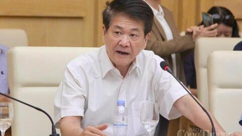 Doanh nghiệp xăng dầu chuẩn bị sẵn sàng cho lộ trình chuyển đổi E10