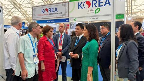 Chùm ảnh: Nhộn nhịp không khí kết nối B2B tại Vietnam Expo 2026