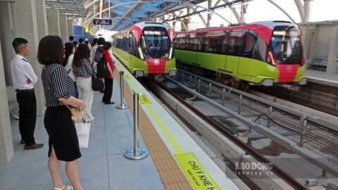Miễn phí xe buýt là "mời" người dân sử dụng phương tiện công cộng