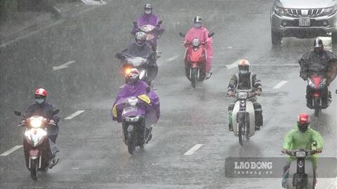 Cảnh báo khu vực sắp mưa dông, có nơi mưa to đến rất to trên 130mm