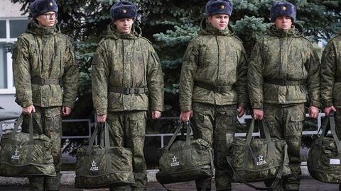 Nga hoàn tất đợt tuyển quân mới, 141.000 tân binh gia nhập quân đội