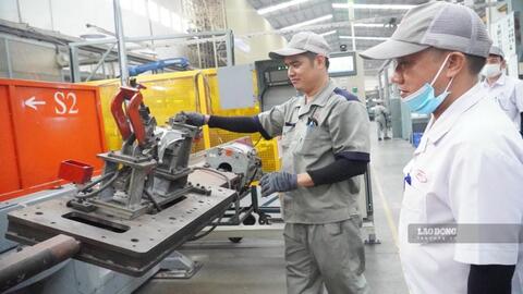 Rất ít thanh niên lựa chọn công việc vất vả ở công trường