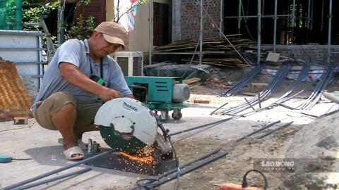 Khoảng trống an sinh với lao động trung niên khu vực phi chính thức