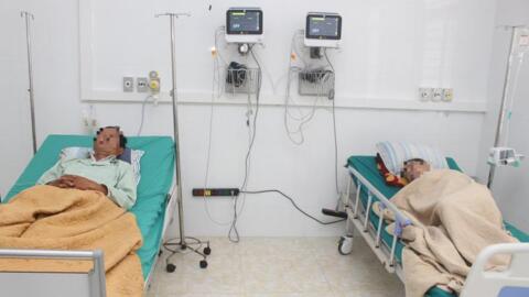 2 người nguy kịch nhập viện do uống rượu củ ấu